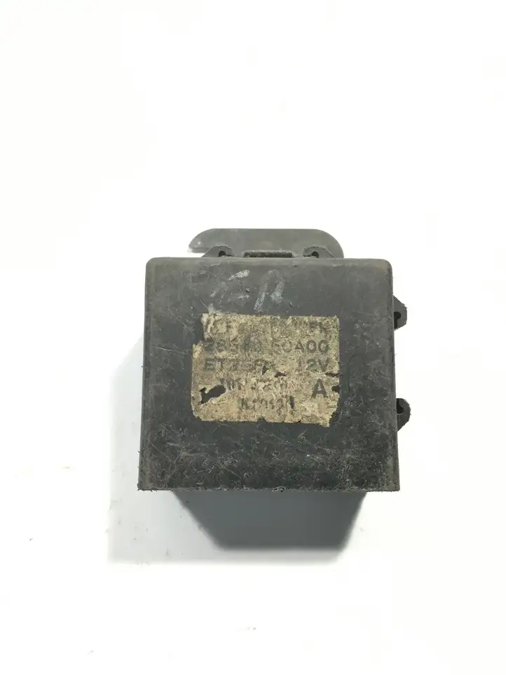 Nissan Terrano (1992 - 2006) 2851050A00 Реле стеклоочистителей — фото 1