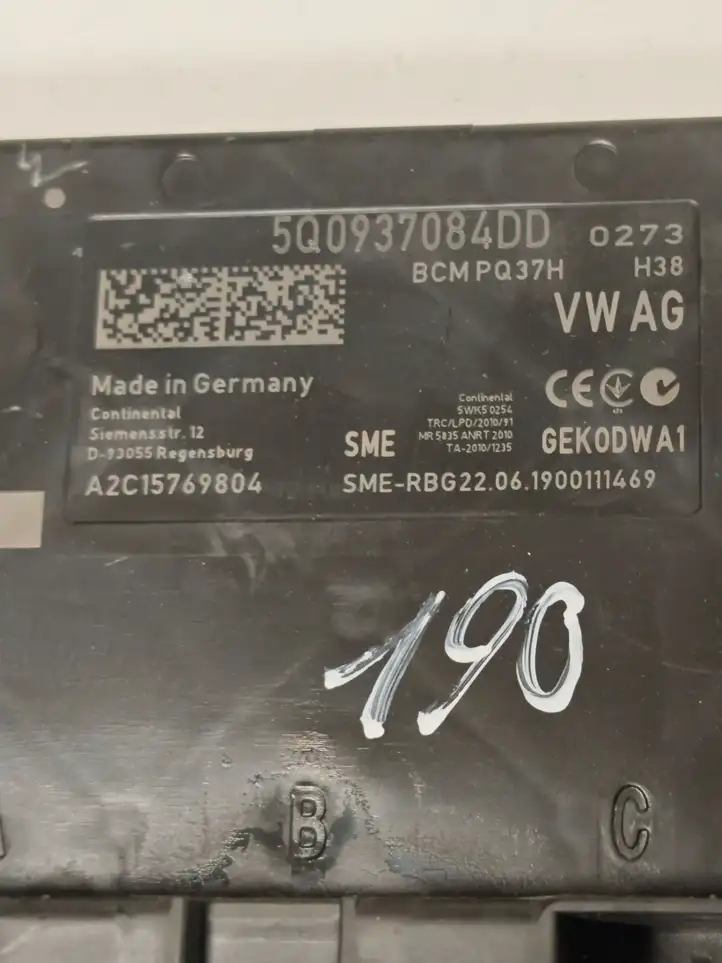 Skoda Superb B8 (3V) (2015 - 2023) 5Q0937084DD Модуль комфорта — фото 4