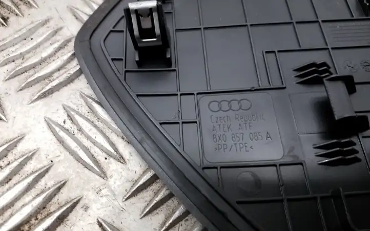 Audi A1 (2010 - 2014) 8X0857085A Боковая отделка панели приборов — фото 3