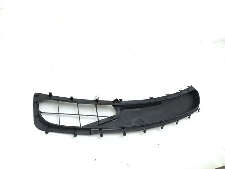 Mercedes-Benz S W220 (1998 - 2006)  2208800105 Накладки стеклоочистителей (жабо)