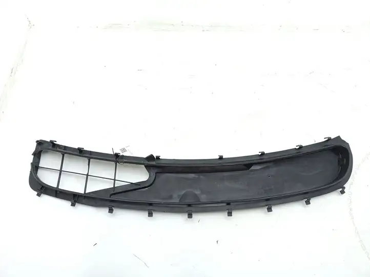 Mercedes-Benz S W220 (1998 - 2006)  2208800105 Накладки стеклоочистителей (жабо)