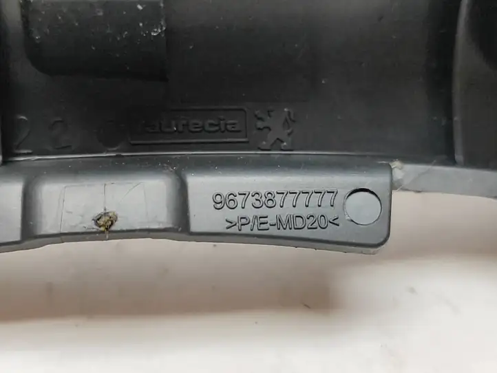 Peugeot 208 (2015 - 2019) 9673877777 Прочие детали салона — фото 3