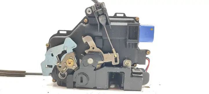 Skoda Octavia Mk2 (1Z) (2004 - 2013) 7l0839015 Замок задней двери — фото 3