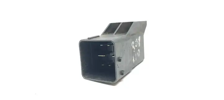 Peugeot 308 (2013 - 2021) 9802424080 Реле накала свечей — фото 1