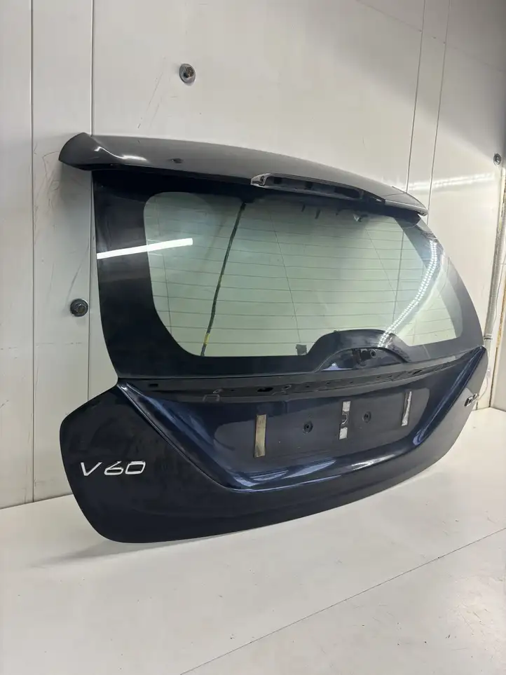 Volvo V60 (2010 - 2013) Крышка багажника — фото 2