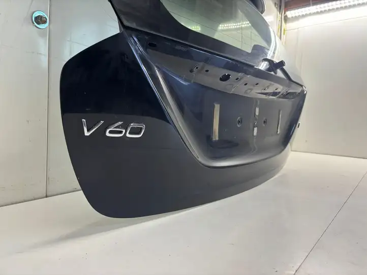 Volvo V60 (2010 - 2013) Крышка багажника — фото 7