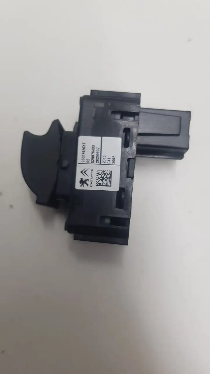 Citroen C4 (2011 - 2016) 96657926XT Кнопка стеклоподъемников — фото 3