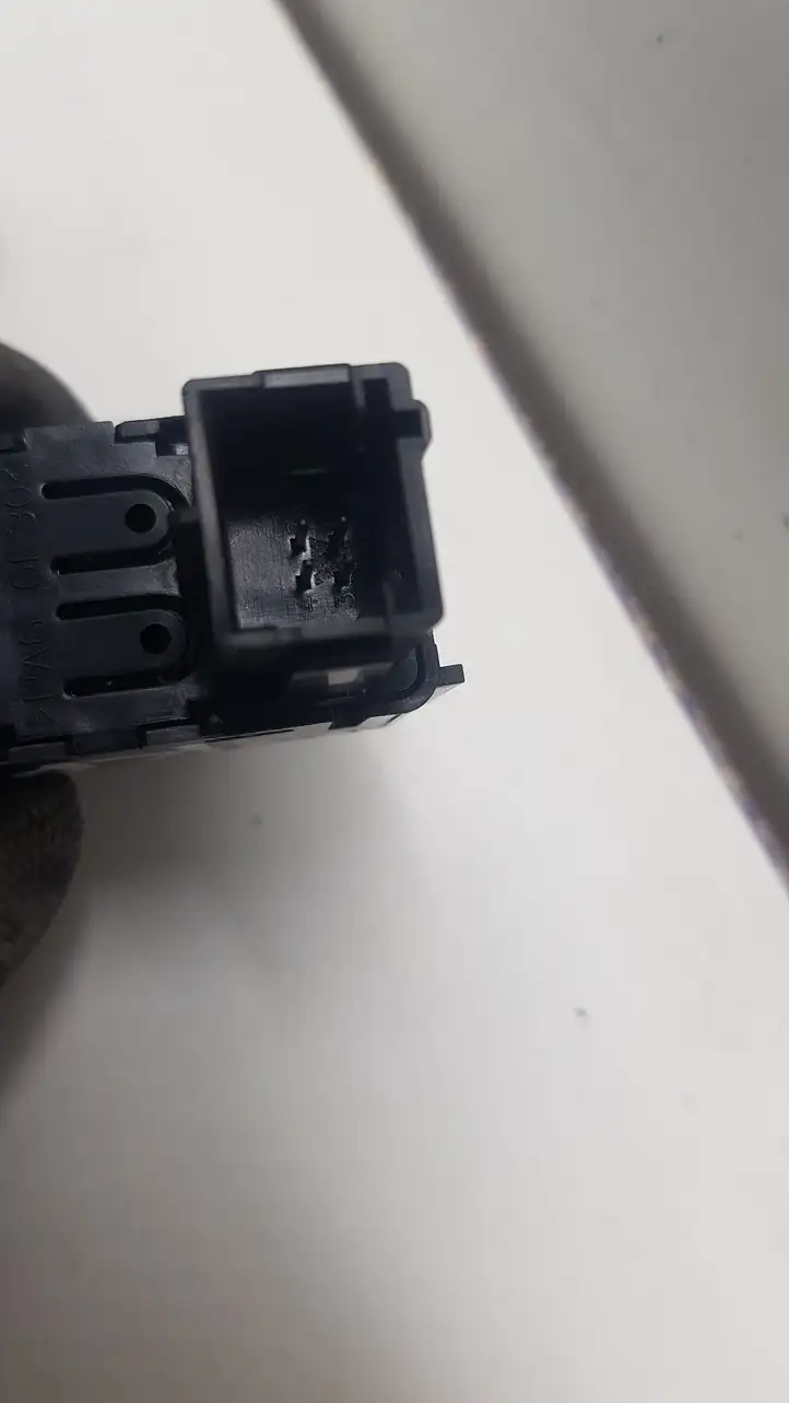 Citroen C4 (2011 - 2016) 96657926XT Кнопка стеклоподъемников — фото 4