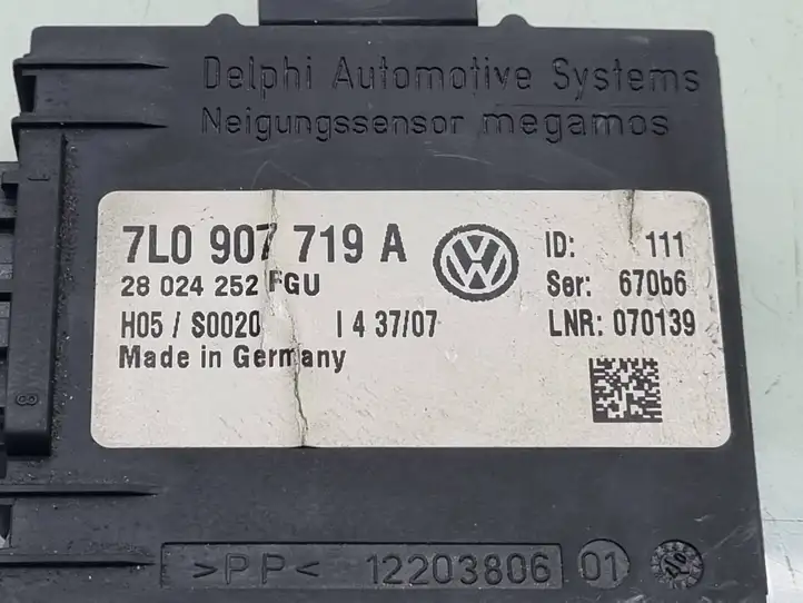 Volkswagen Touareg I (2002 - 2010) 7L0907719A Блок управления сигнализацией — фото 4