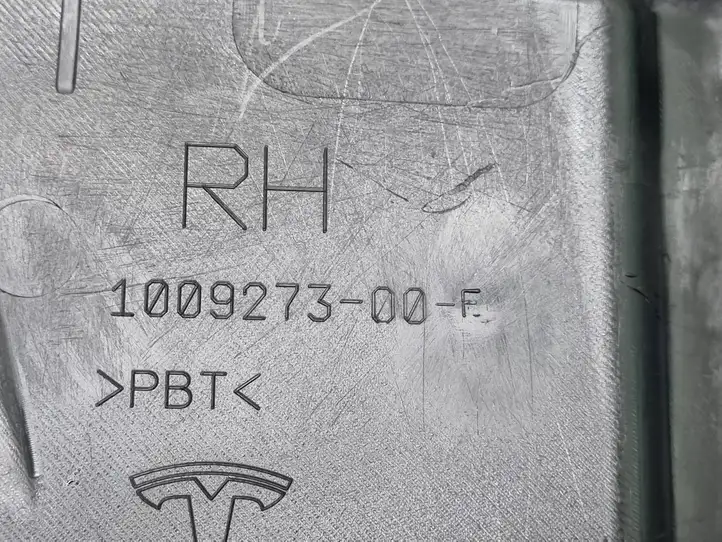 Tesla Model S (2016 - 2021) 100927300F Кронштейн угловой части бампера — фото 3