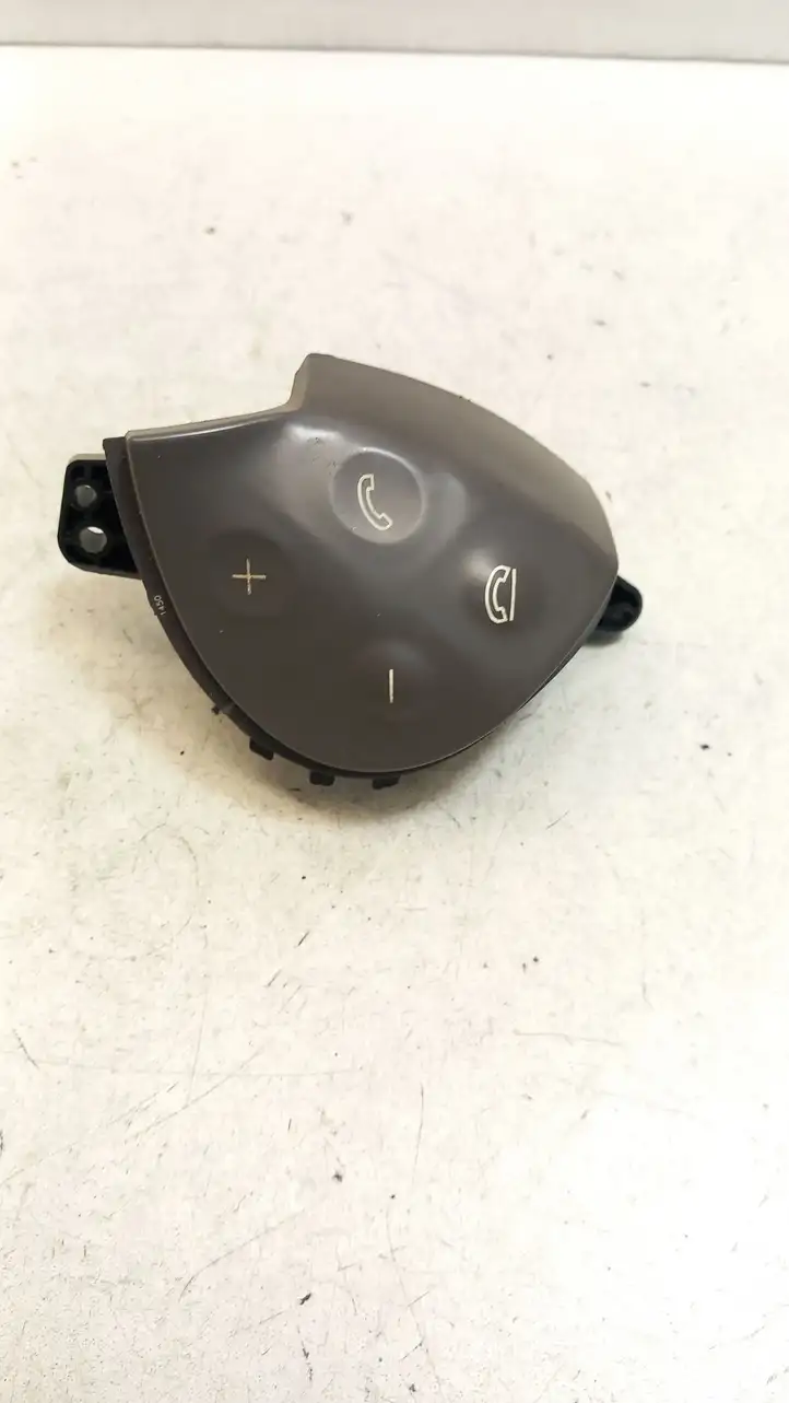 Mercedes-Benz E W211 (2002 - 2009) A2118206110 Кнопки на рулевом колесе — фото 1