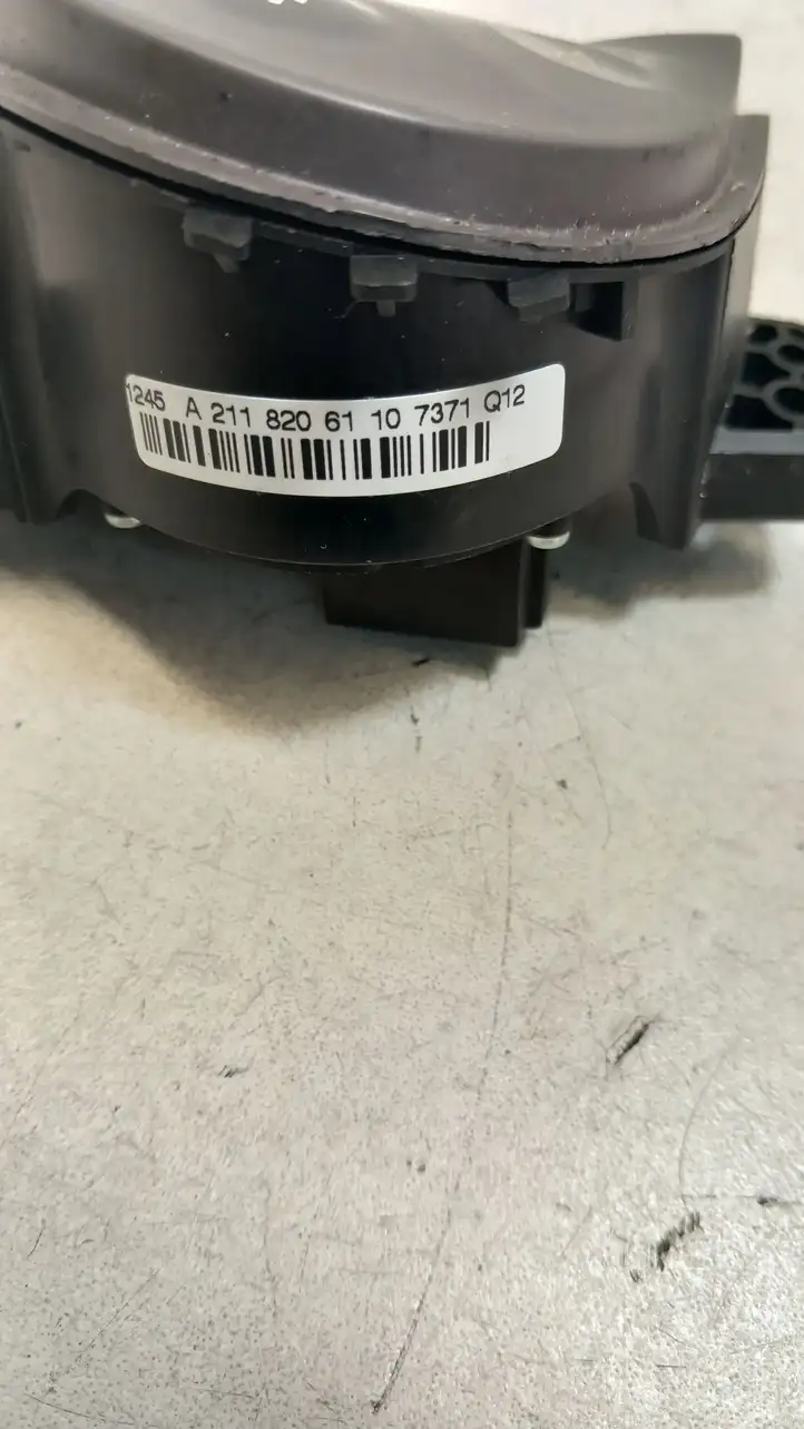 Mercedes-Benz E W211 (2002 - 2009) A2118206110 Кнопки на рулевом колесе — фото 2
