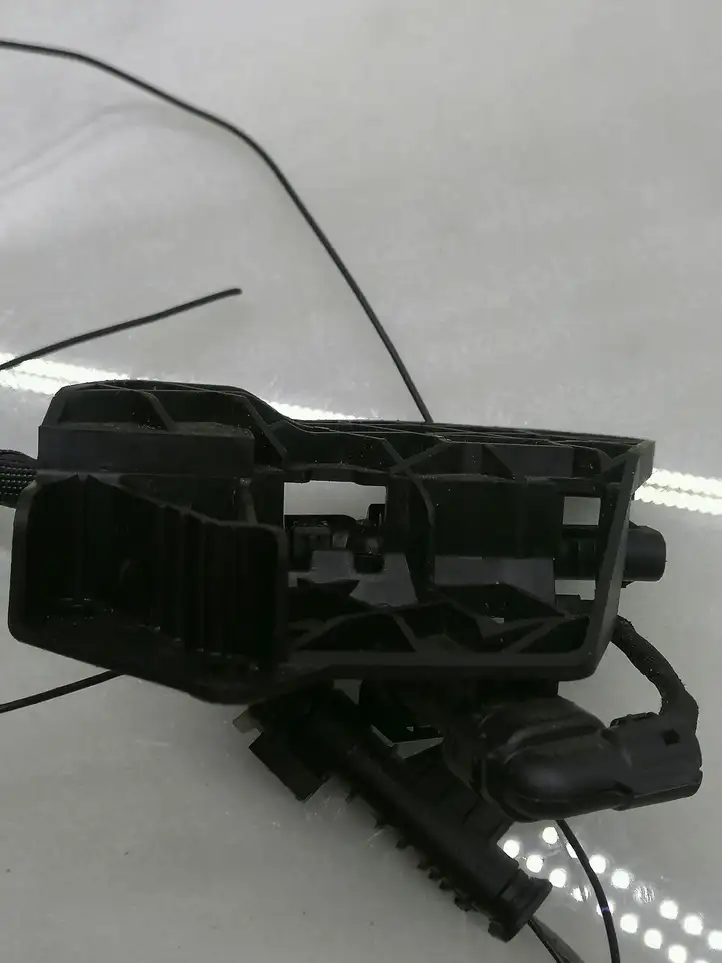 BMW 5 F10 F11 (2009 - 2016) 8584087 Прочая электропроводка — фото 2