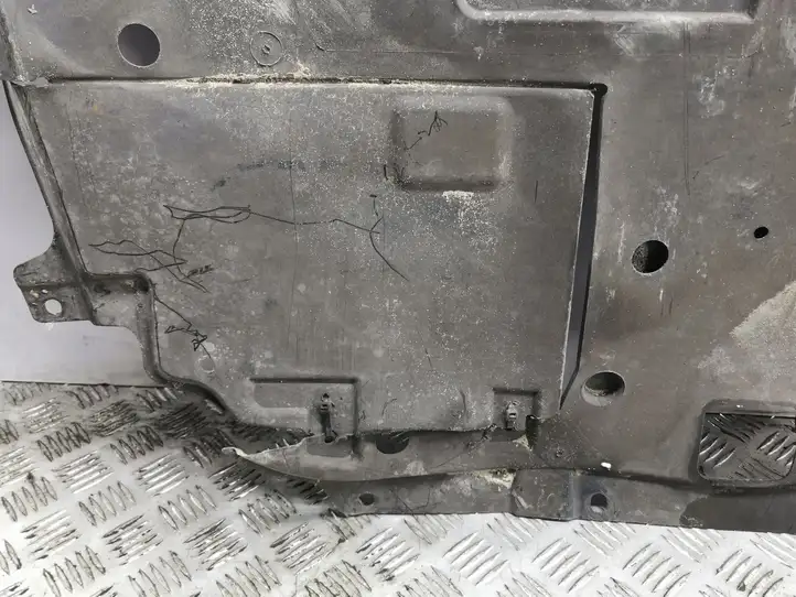Ford Focus (2011 - 2015) 5141002170 Защита двигателя — фото 8
