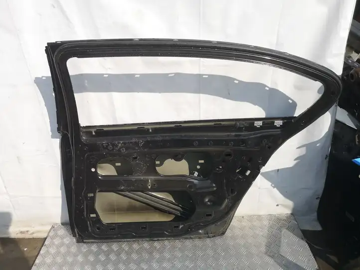 BMW 7 F01 F02 F03 F04 (2008 - 2016)   Задняя дверь