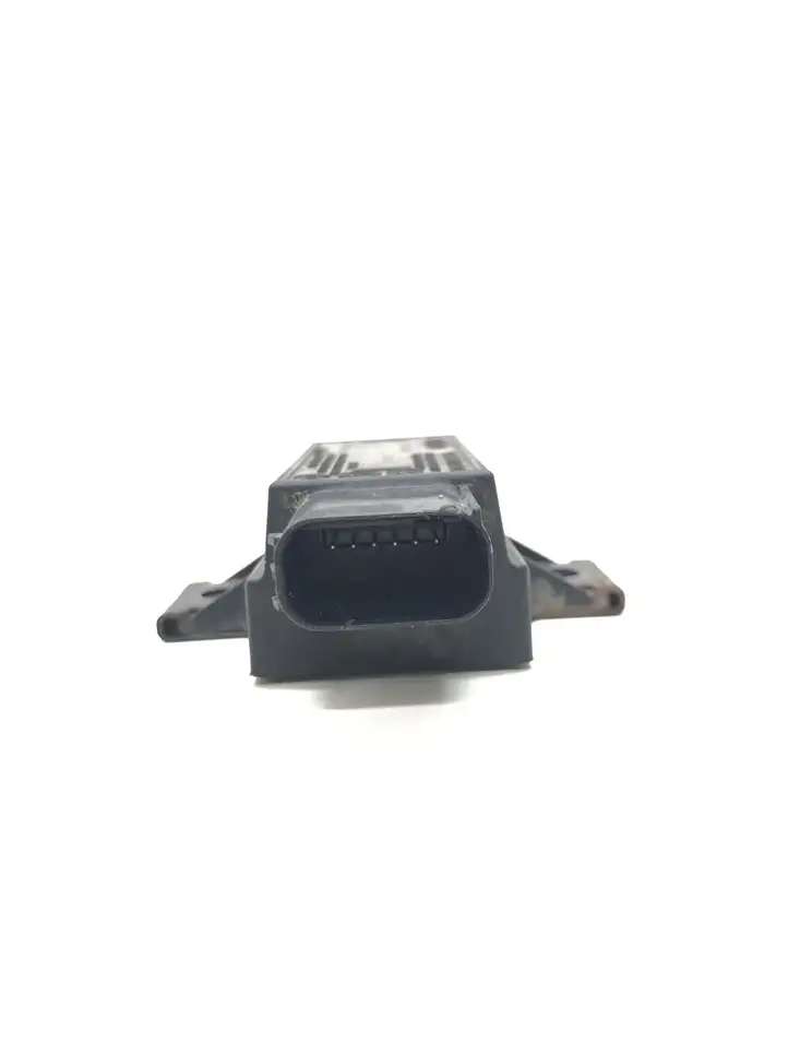 Hyundai i30 (2007 - 2012) 958102L500 Датчик удара SRS — фото 2