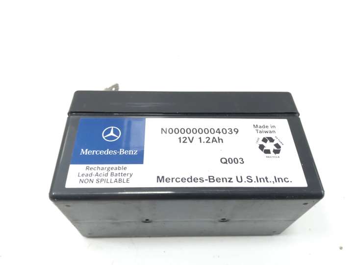 N000000004039 Mercedes-Benz R W251 Akumuliatorius