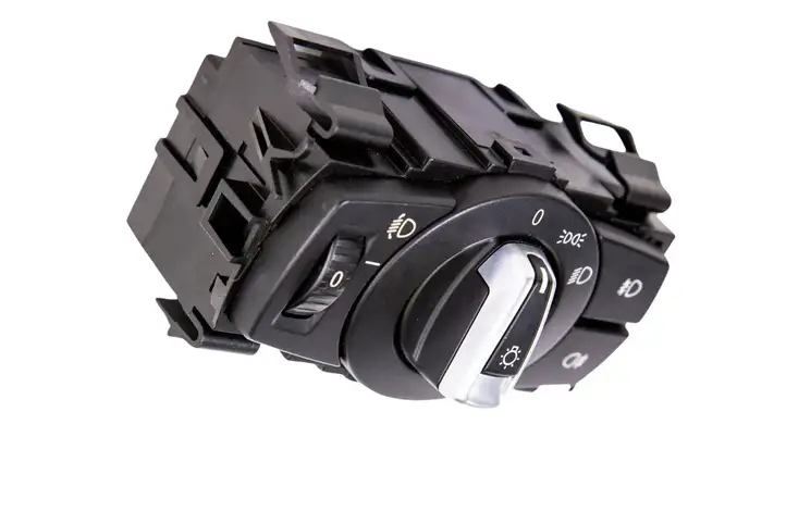 BMW 3 E90 E91 (2005 - 2012) 9169405 Включатель фонарей — фото 1