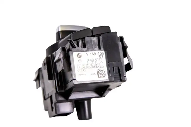 BMW 3 E90 E91 (2005 - 2012) 9169405 Включатель фонарей — фото 3