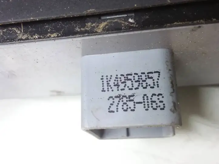 Volkswagen Golf Plus (2004 - 2008) 1K4959857 Кнопка стеклоподъемников — фото 6