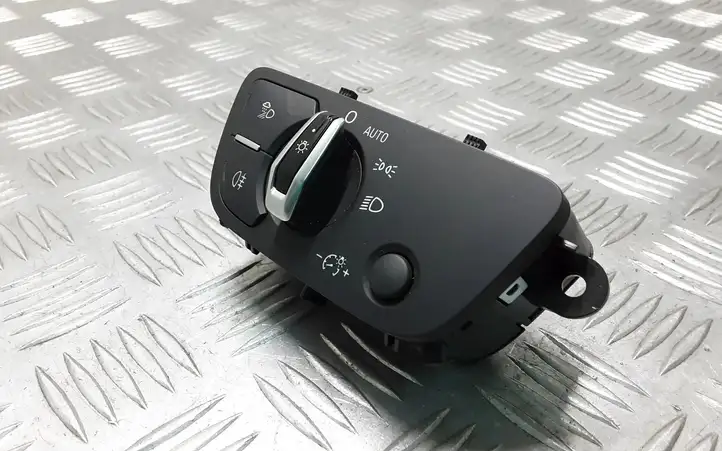 Audi A4 S4 B9 (2015 - 2019) 4M0941531AA Включатель фонарей — фото 3