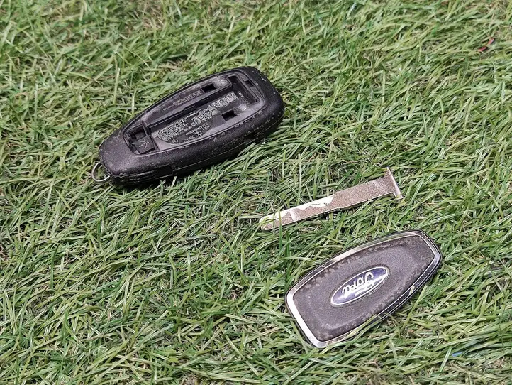 Ford Focus ST (2015 - 2018) F1ET15K601AD Ключ зажигания — фото 4