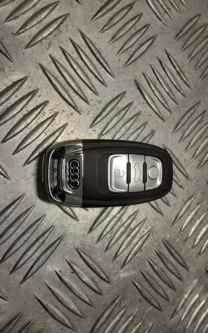 Audi A6 C7 (2011 - 2014) 4G0959754K Ключ зажигания — фото 1