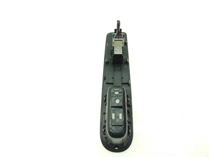 Subaru B9 Tribeca (2004 - 2007) 94266XA06A Кнопка стеклоподъемников — фото 3