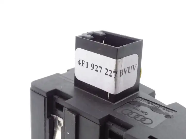 Audi A6 S6 C6 4F (2004 - 2008) 4F1927227 Другие включатели / ручки/ переключатели — фото 3