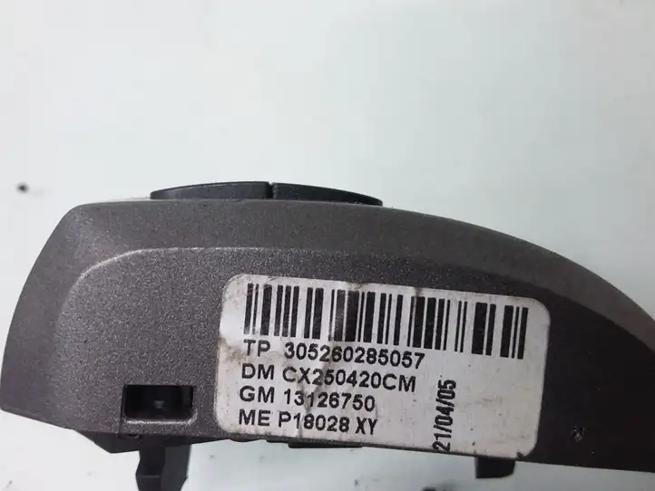 Opel Astra H (2004 - 2009) 13126750 Другие включатели / ручки/ переключатели — фото 3