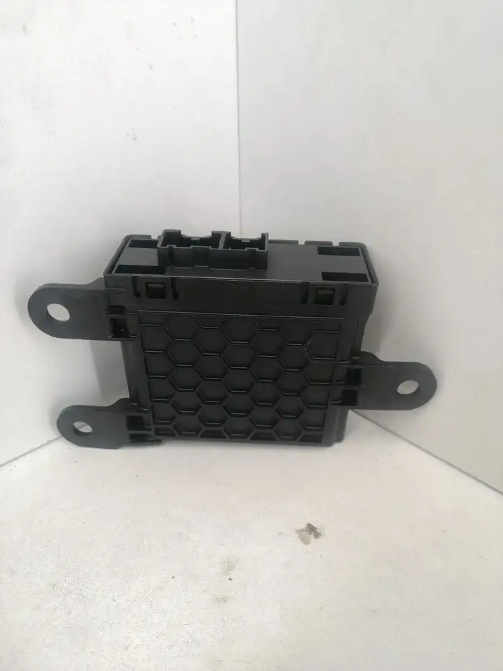 Dodge Durango (2013 - ) 068293147AC Прочие блоки управления — фото 3