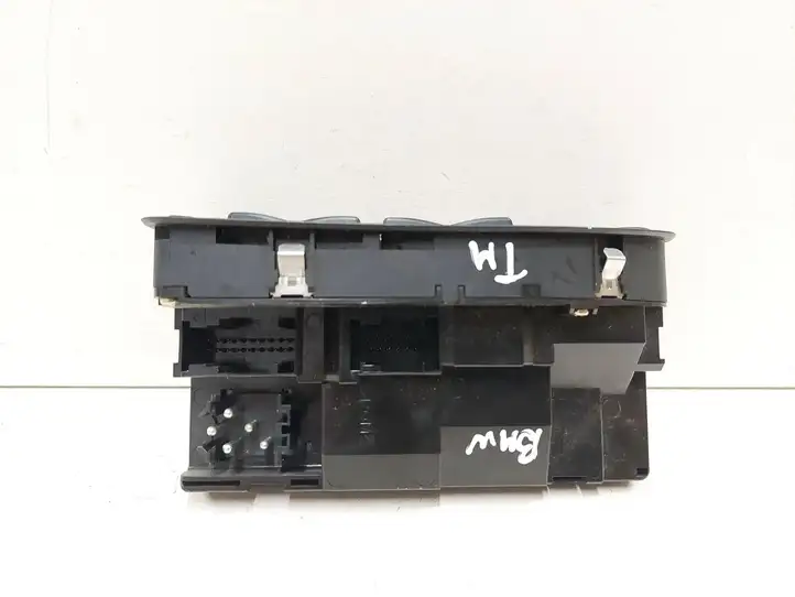 BMW 5 E39 (1996 - 2003) 6907110 Кнопка стеклоподъемников — фото 2