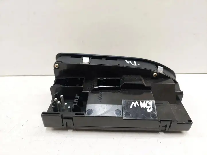 BMW 5 E39 (1996 - 2003) 6907110 Кнопка стеклоподъемников — фото 3
