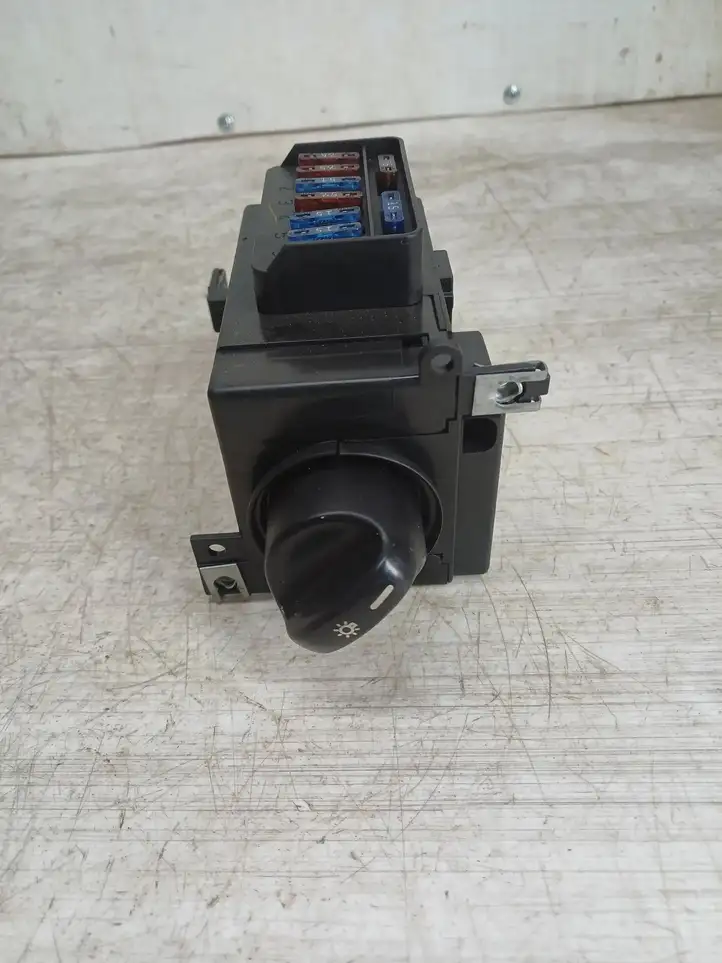 Mercedes-Benz Vaneo W414 (2001 - 2005) 1685450604 Включатель фонарей — фото 6