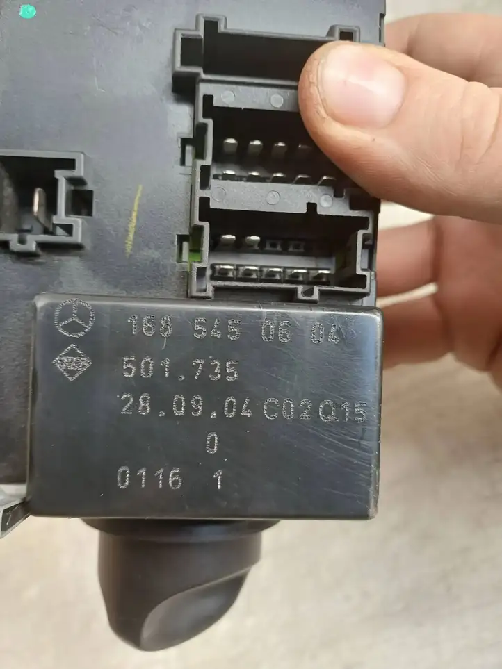 Mercedes-Benz Vaneo W414 (2001 - 2005) 1685450604 Включатель фонарей — фото 8