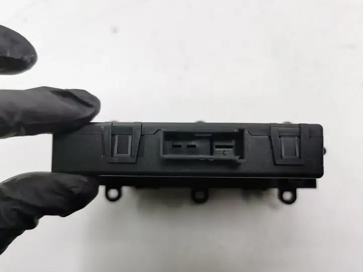 Mercedes-Benz A W169 (2004 - 2012) 1698702210 Другие включатели / ручки/ переключатели — фото 5