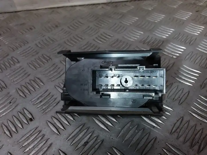 Ford Mondeo Mk III (2000 - 2007) 1S7T13A024AB Включатель фонарей — фото 2