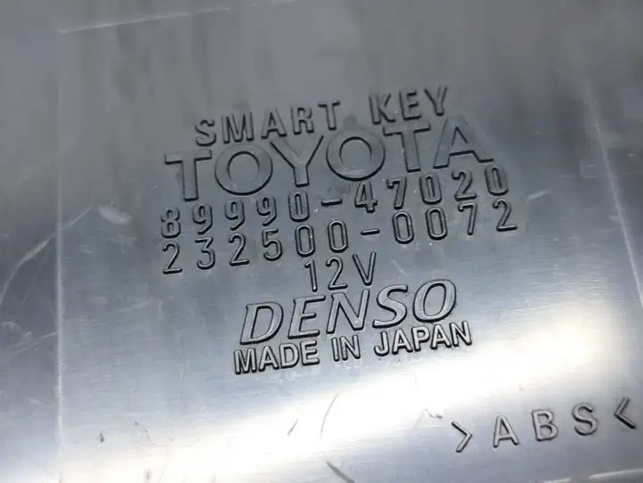 Toyota Prius (XW20) (2003 - 2009) 8999047020 Прочие блоки управления — фото 5