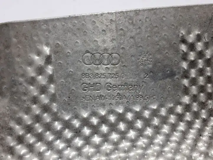 Audi A5 (2016 - ) 8B3825725 Теплоизоляция (теплозащита) — фото 2