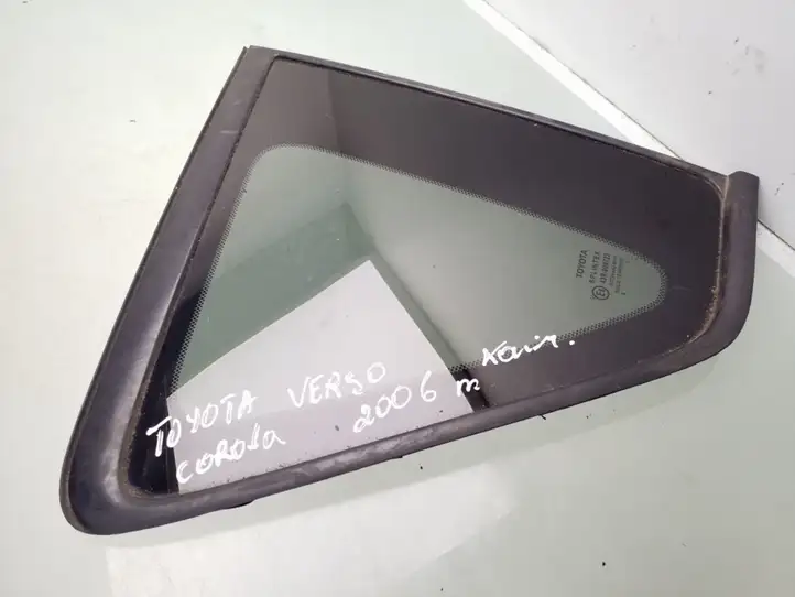 Toyota Corolla Verso E121 (2004 - 2007) AS3 Заднее боковое стекло — фото 1
