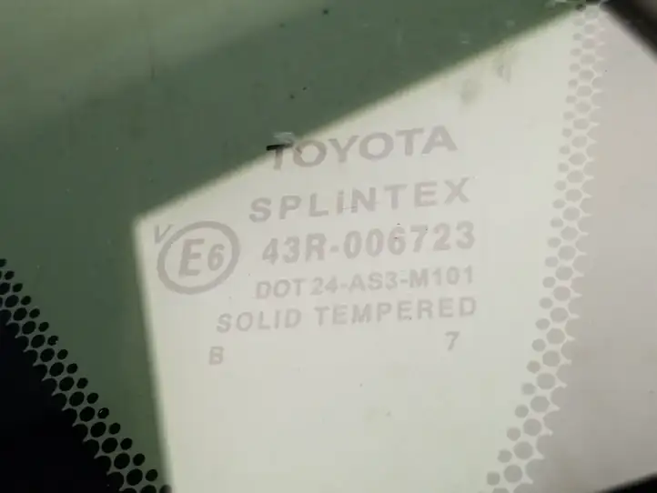 Toyota Corolla Verso E121 (2004 - 2007) AS3 Заднее боковое стекло — фото 2