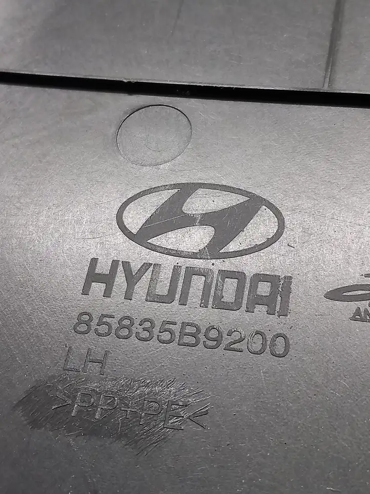 Hyundai i10 (2016 - 2019) 85835B9200 Нижняя обшивка стойки B — фото 3