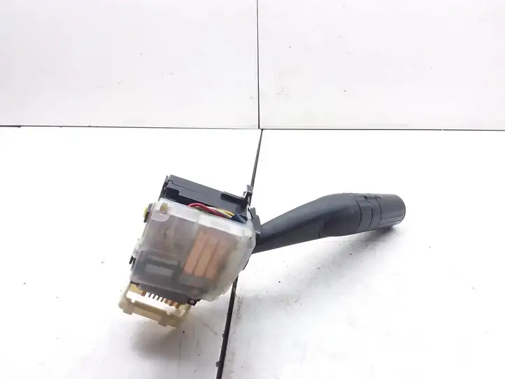 Subaru Legacy (2003 - 2009)  17A0893 Ручка поворотов/ фонарей