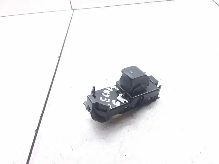 Subaru Legacy (2003 - 2009) R210 Кнопка стеклоподъемников — фото 2