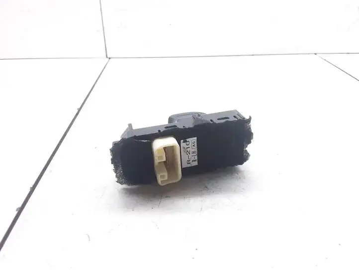 Subaru Legacy (2003 - 2009) R210 Кнопка стеклоподъемников — фото 3