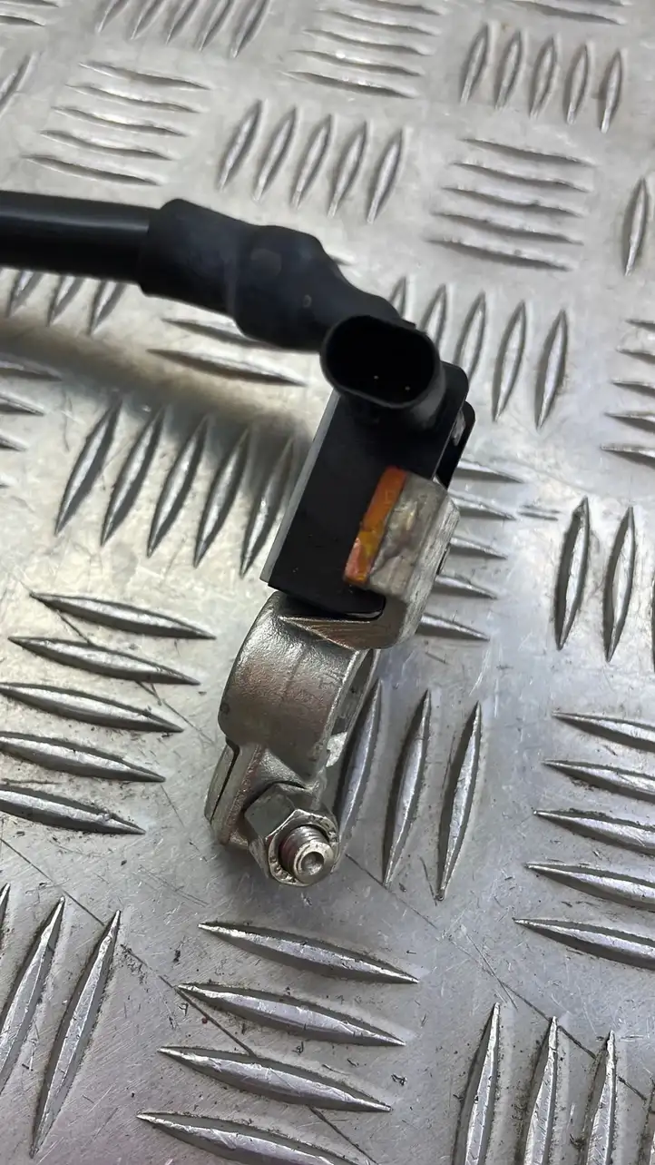 Audi A6 C7 (2011 - 2014) 8T0915181 Минусовой провод аккумулятора — фото 3