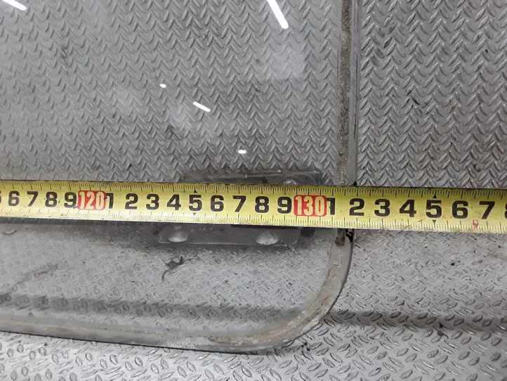 Mercedes-Benz Sprinter W901 W902 W903 W904 (1995 - 2007) Заднее боковое стекло — фото 2