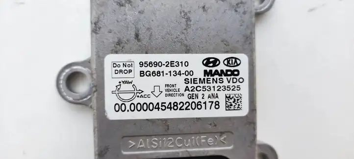 956902E310 Датчик ESP — фото 4