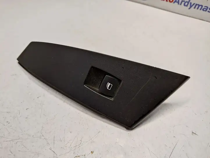 BMW 5 E60 E61 (2004 - 2010) 6940324 Кнопка стеклоподъемников — фото 1