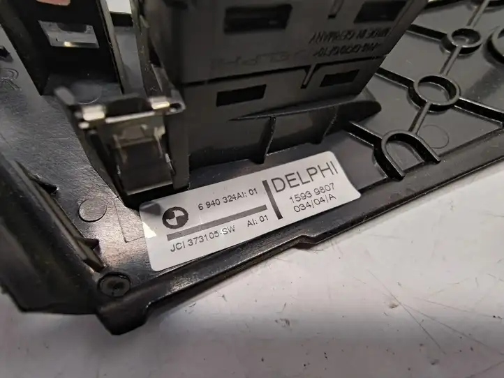 BMW 5 E60 E61 (2004 - 2010) 6940324 Кнопка стеклоподъемников — фото 3